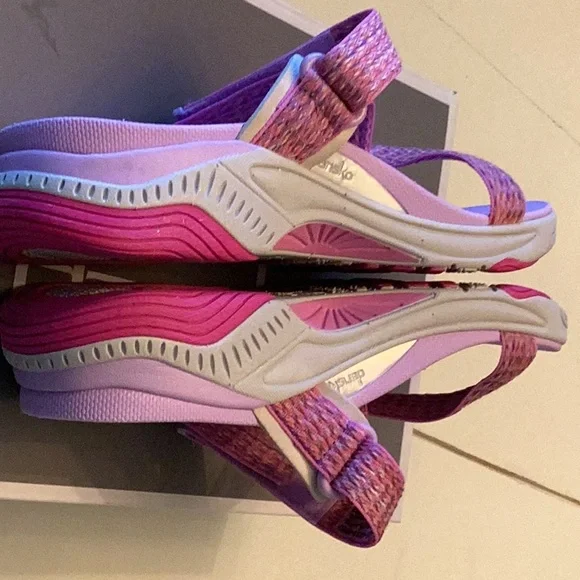 EUC Dansko Sandals 39 - Picture 3 of 4